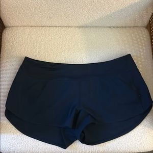 Navy Lululemon Speed Up Short (W10)